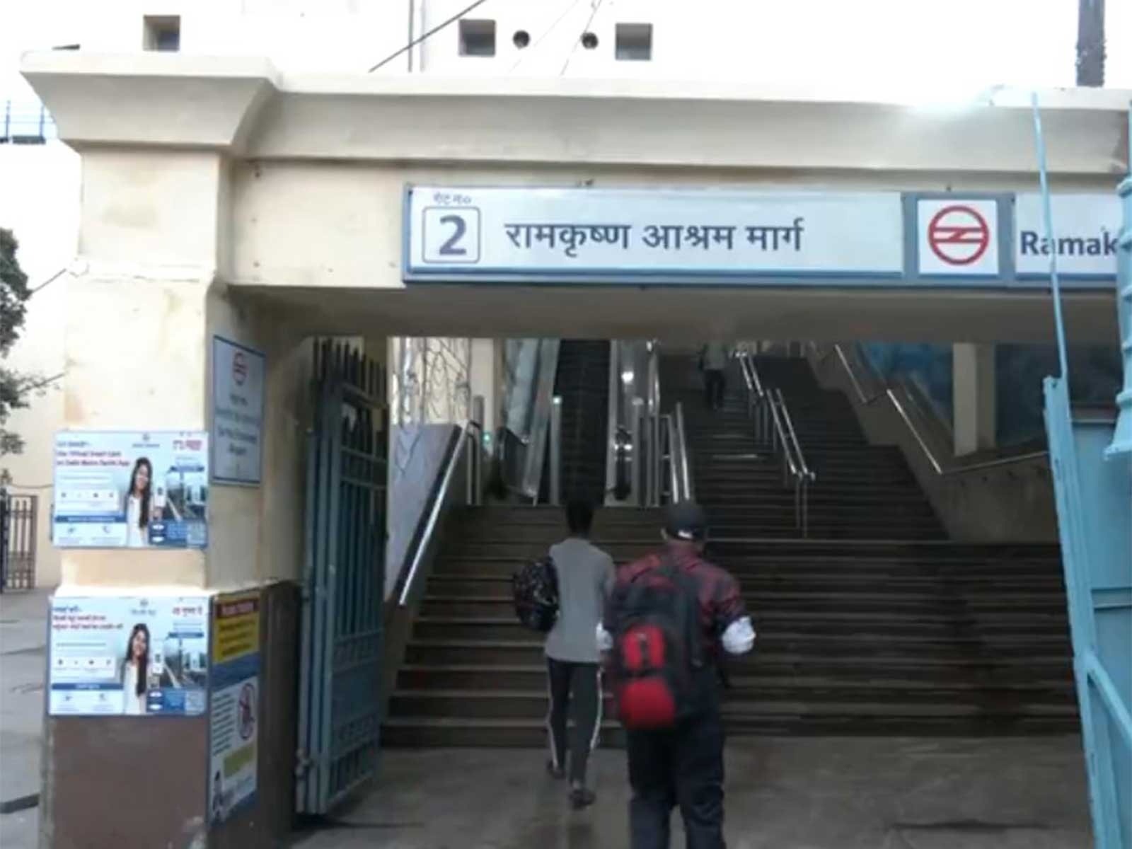 दिल्लीमा १८ वटा मेट्रो स्टेसन बन्द, मदिरा पसलहरू राति ८ बजेपछि बन्द